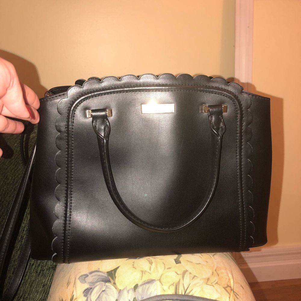 Kate spade black scalloped crossbody purse